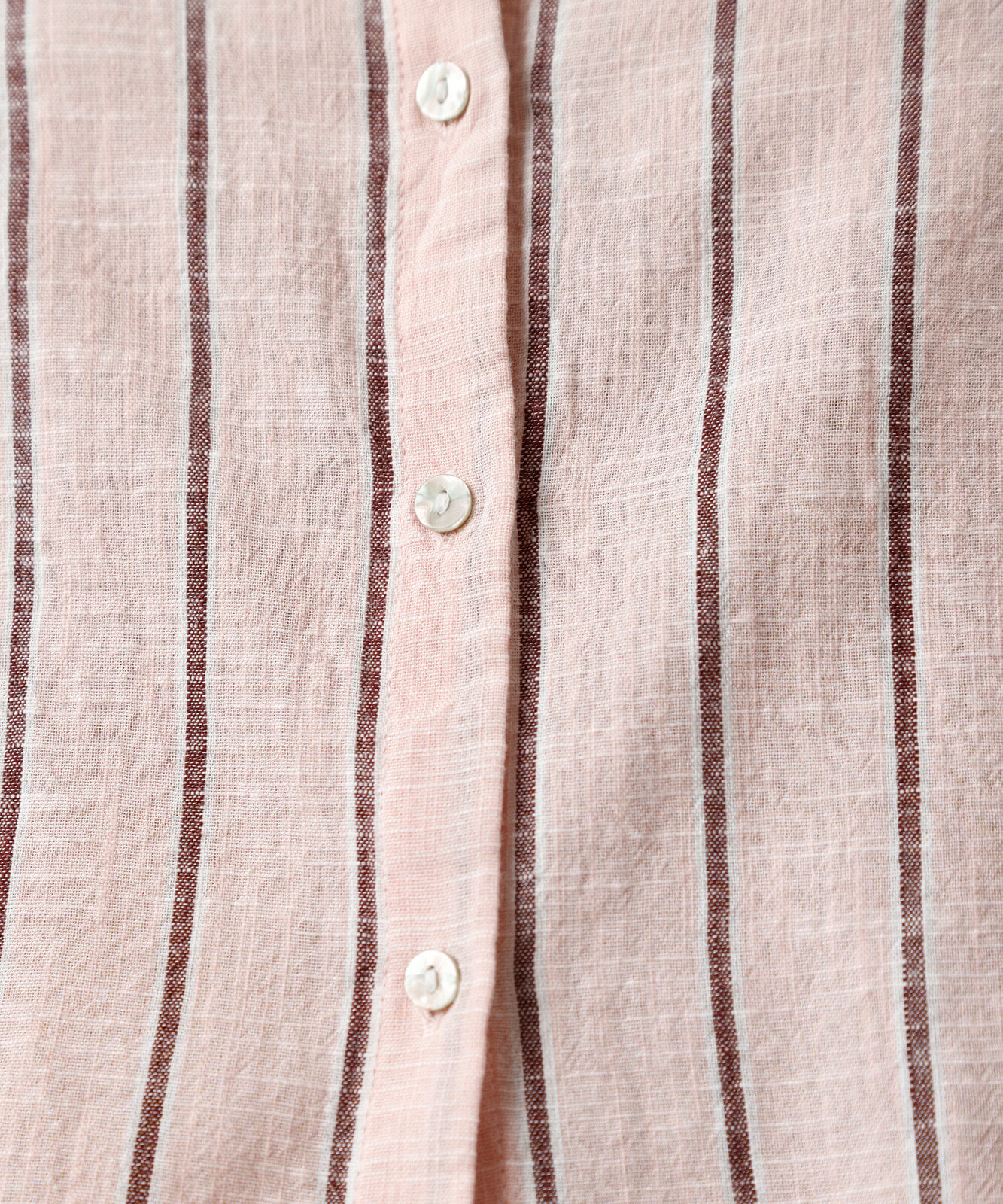 camisa feminina de algodão listrada rosa