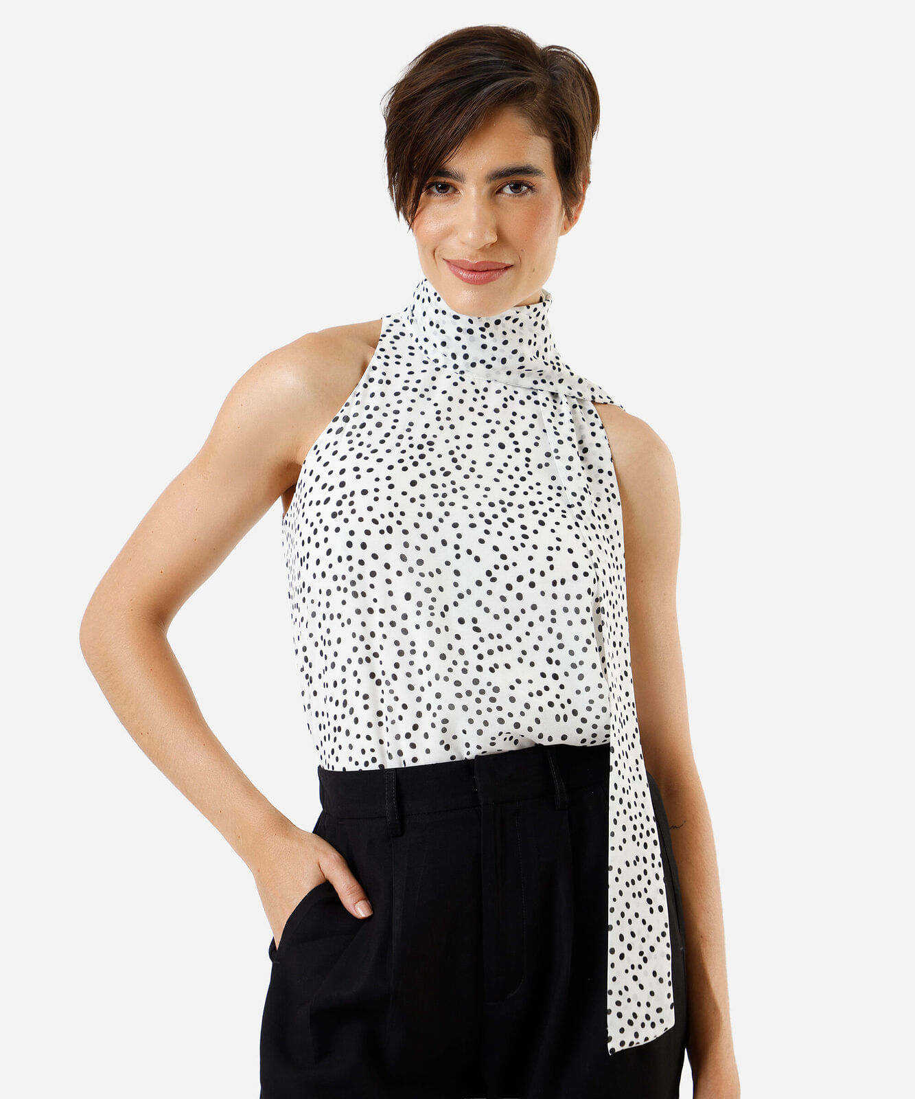 blusa feminina halterneck com amarração poá off white