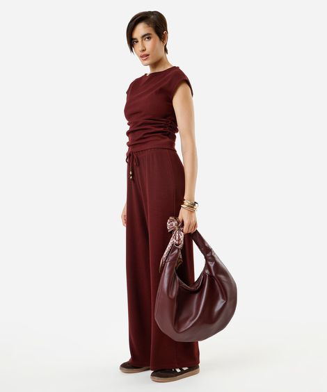 calça reta feminina texturizada cintura alta com elástico vinho