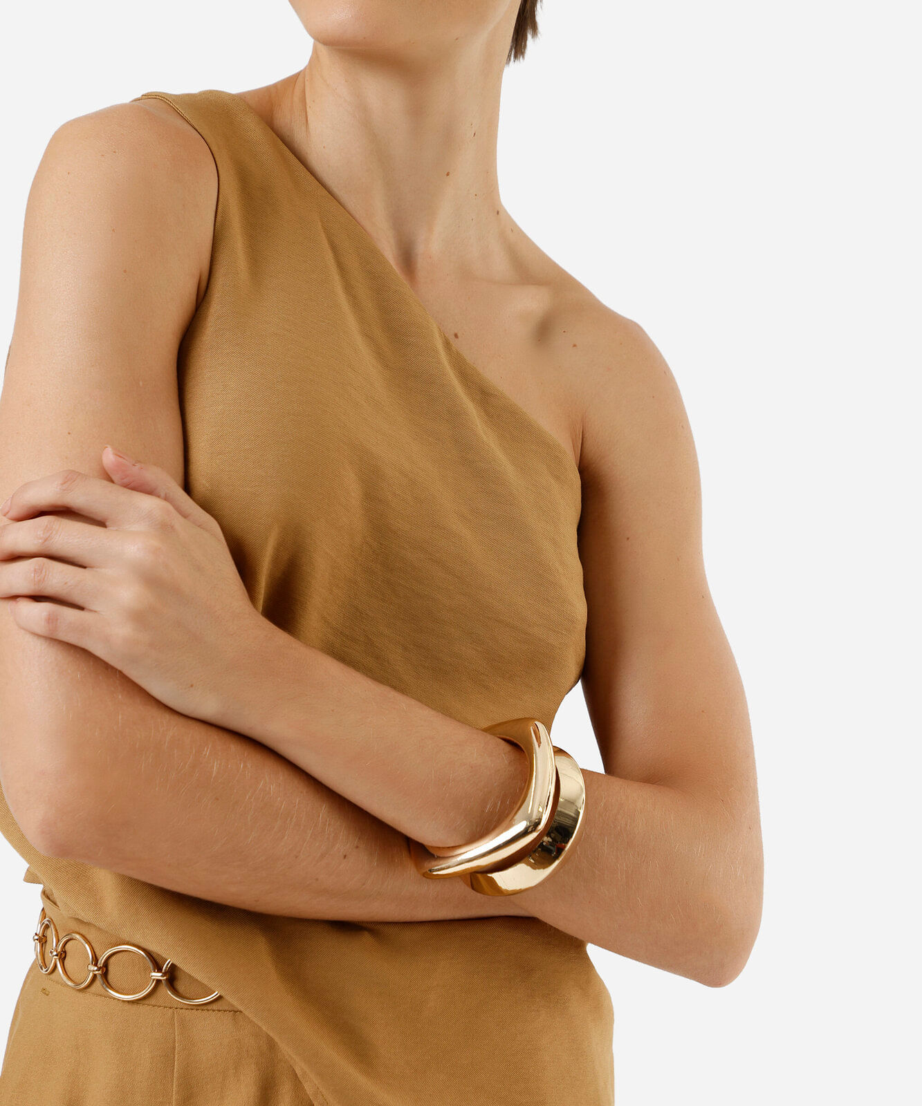 blusa ombro único feminina com viscose assimétrica bege