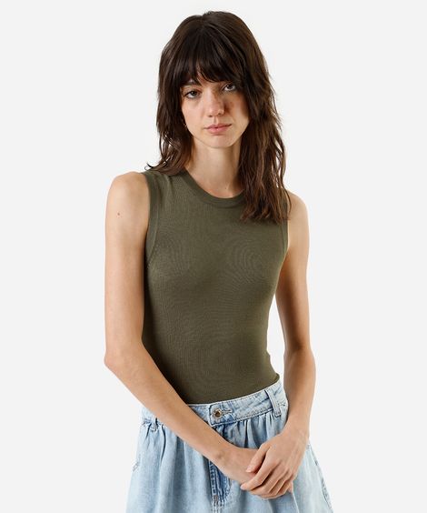 regata feminina de tricot decote redondo verde