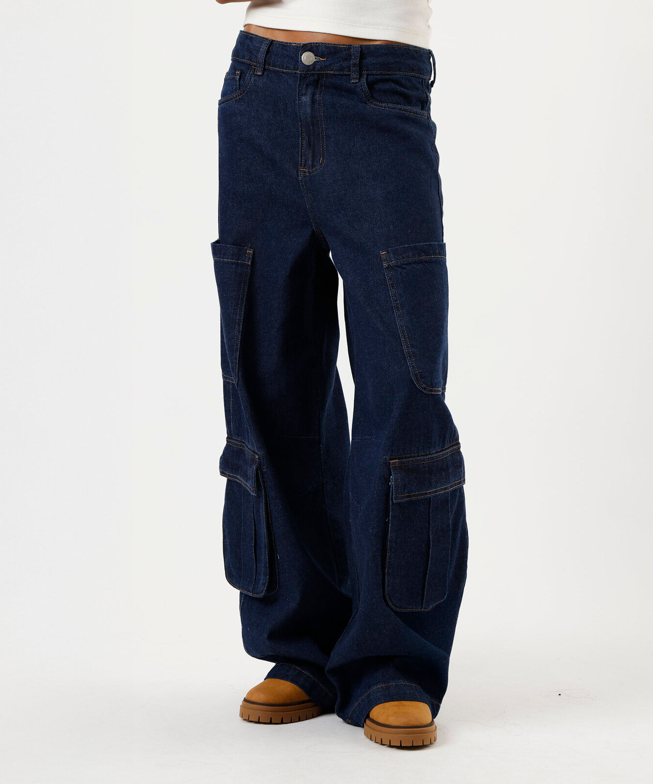 calça skater cargo feminina jeans  cintura média azul