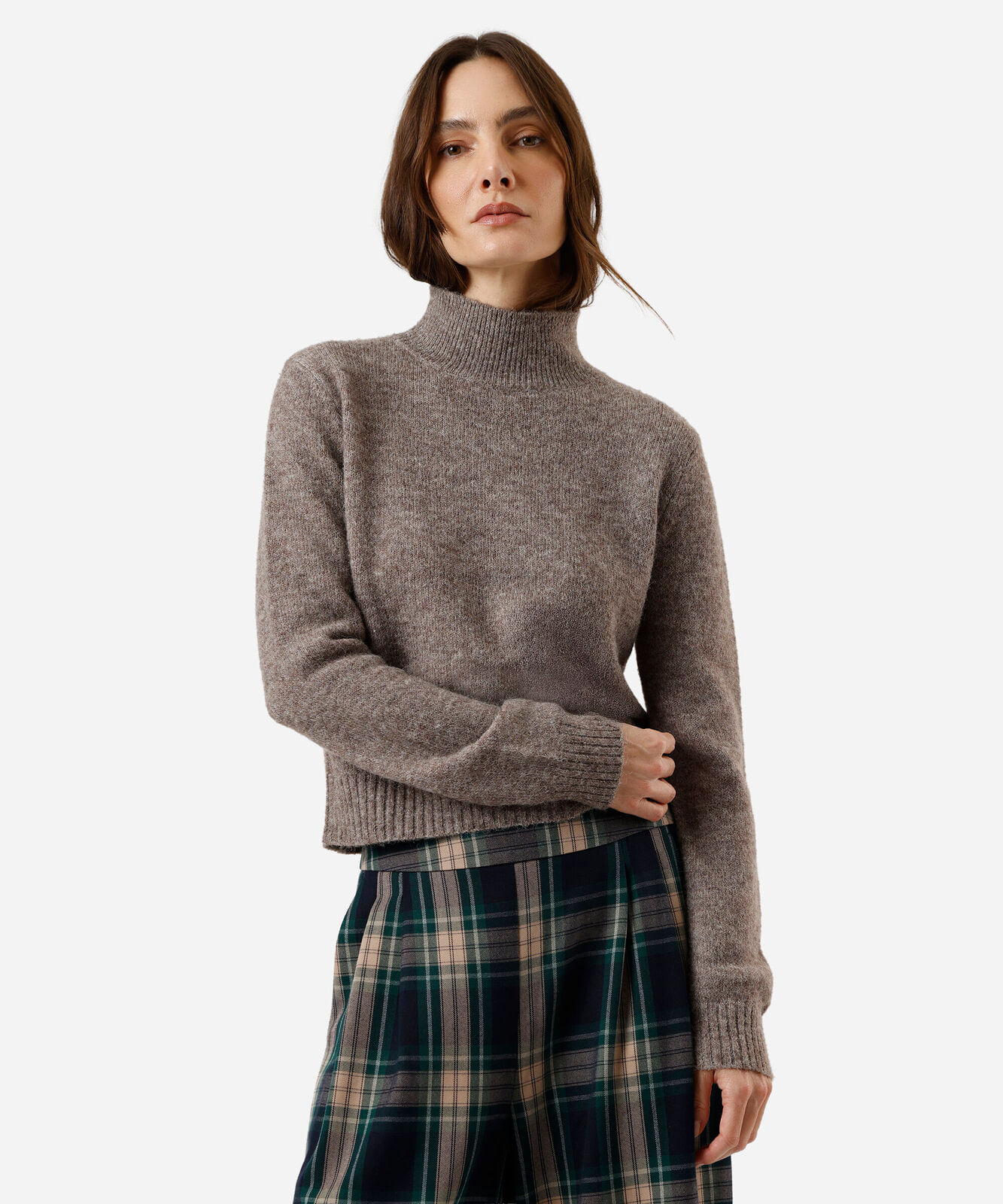 suéter feminino de tricot gola alta cinza