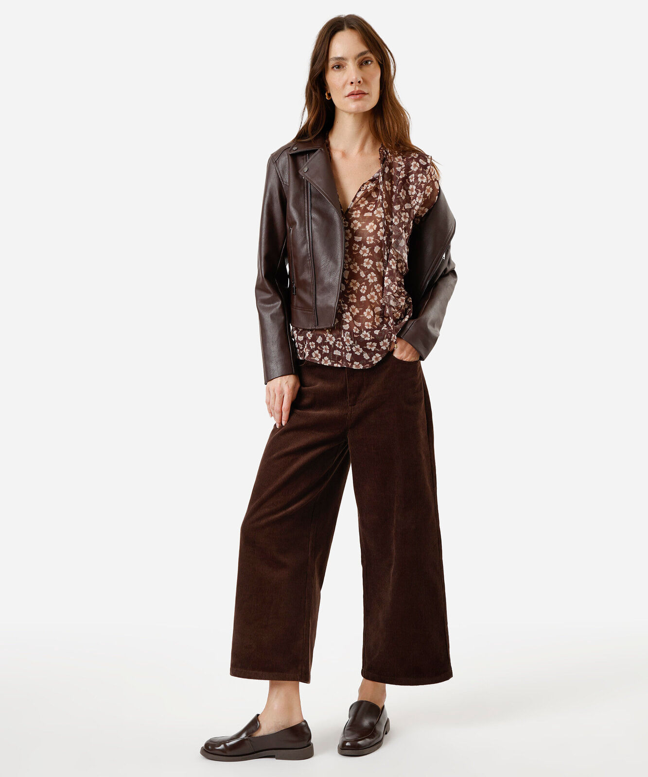 bata feminina com babados floral marrom