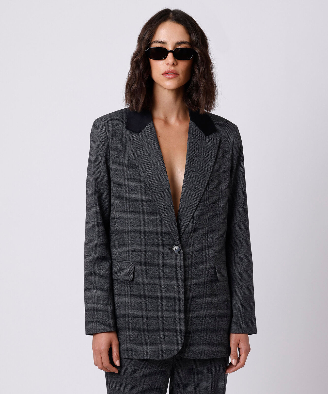 blazer de alfaiataria feminino lapela contrastante xadrez mindset cinza