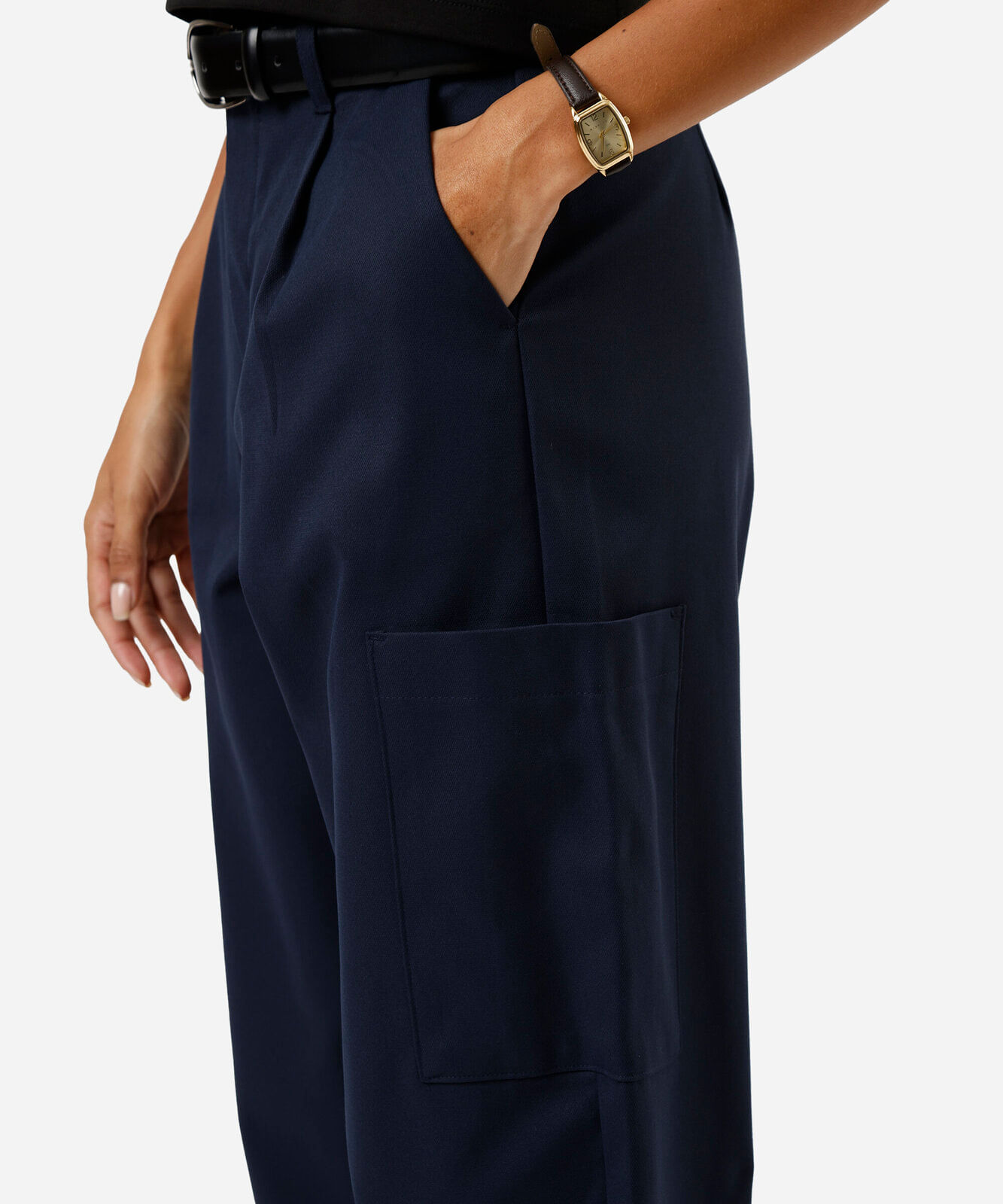 calça cargo de alfaiataria feminina com pregas azul
