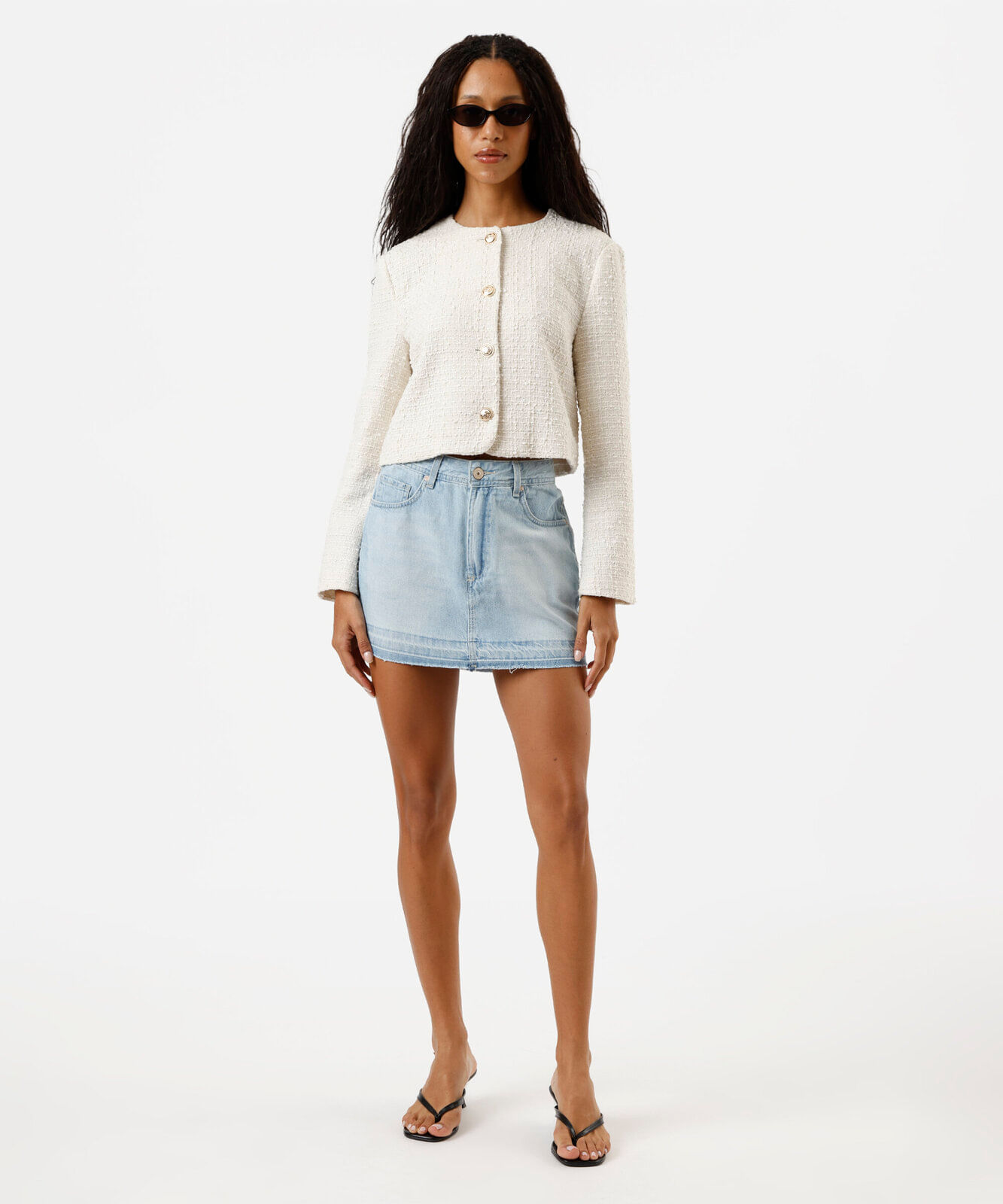 minissaia feminina jeans com barra a fio cintura média azul