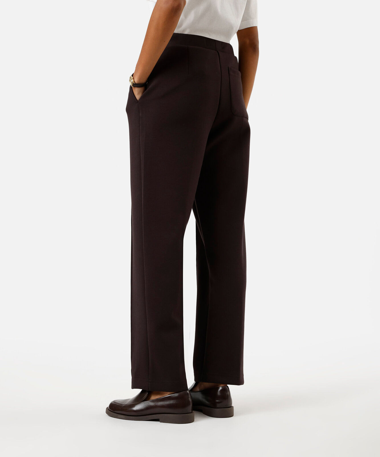 calça reta básica feminina com nervura  marrom