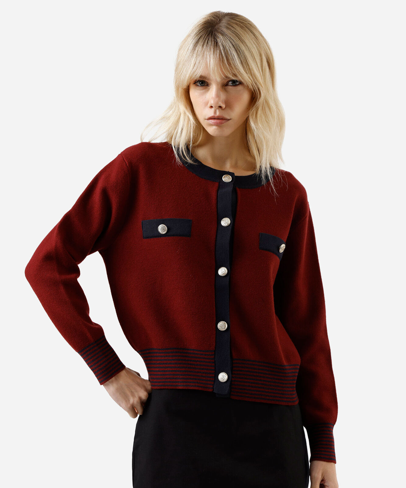 casaco feminino de tricot  vinho