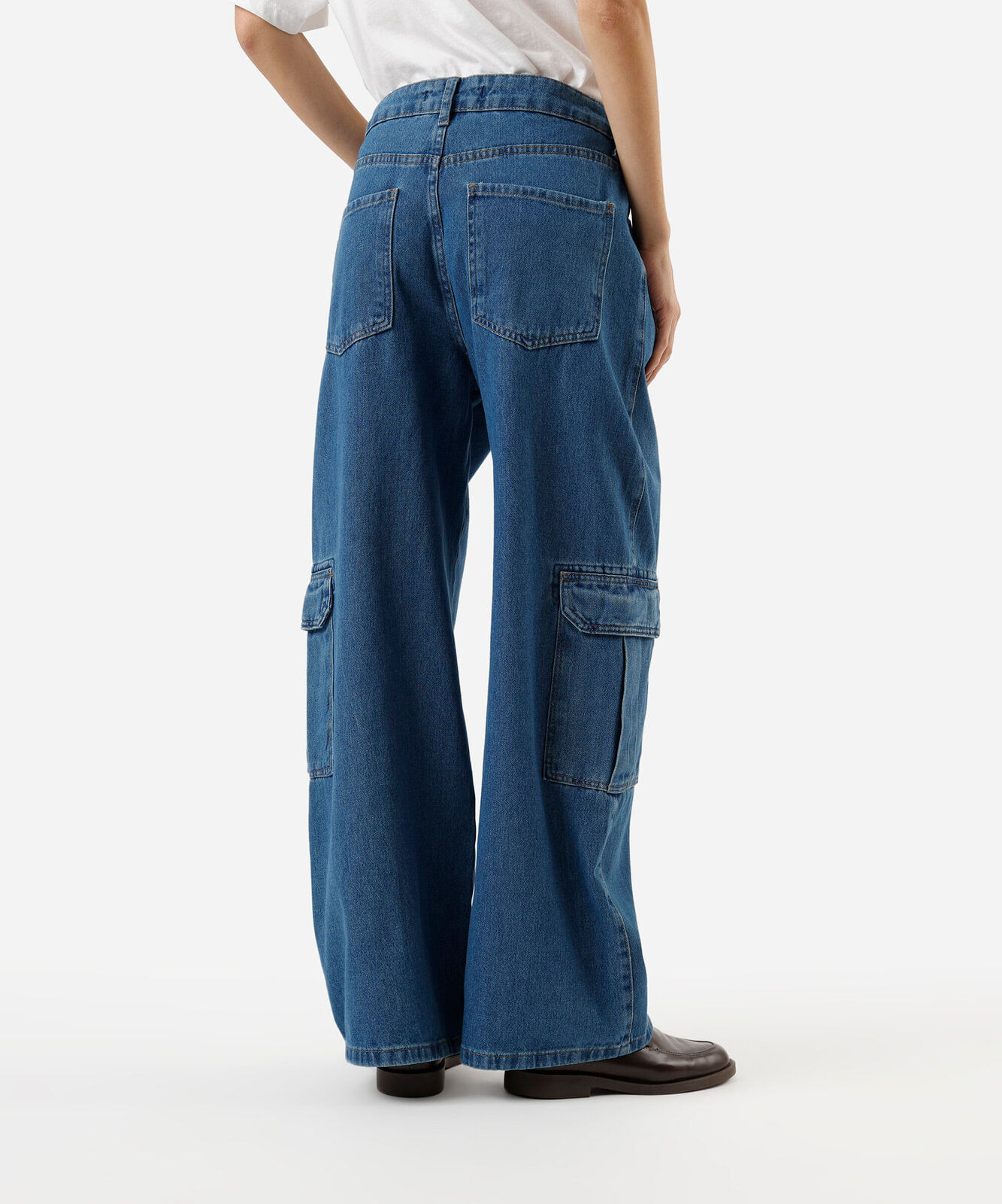 calça cargo oversized feminina jeans cintura baixa azul