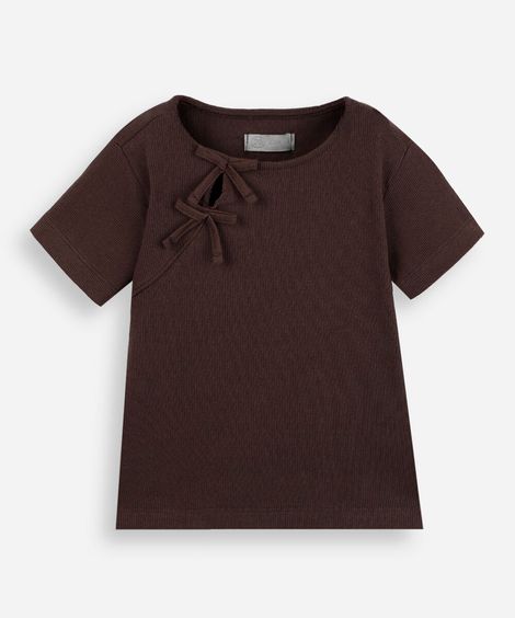 blusa infantil com detalhe de lacinhos no ombro marrom