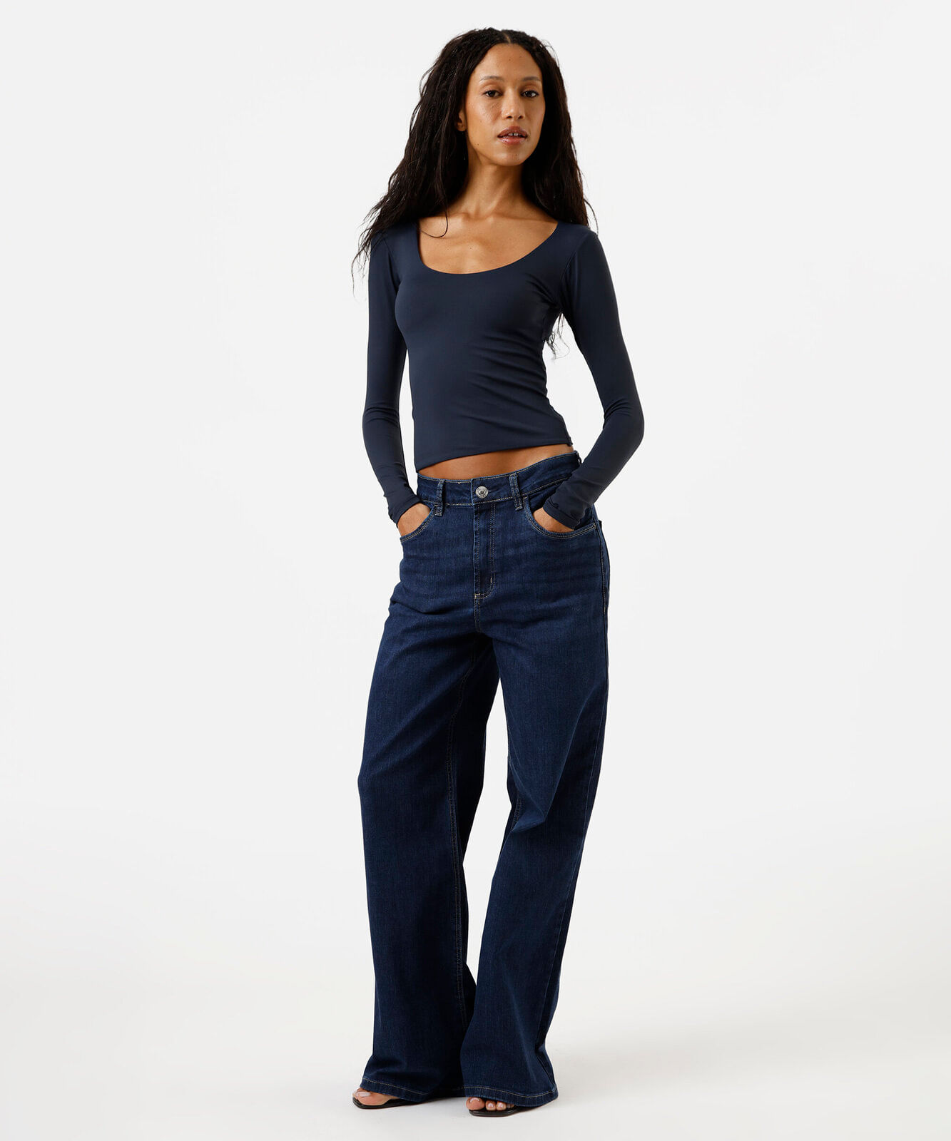 blusa cropped feminina de poliamida decote redondo manga longa azul
