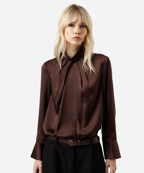 blusa feminina com pregas manga longa acetinada marrom