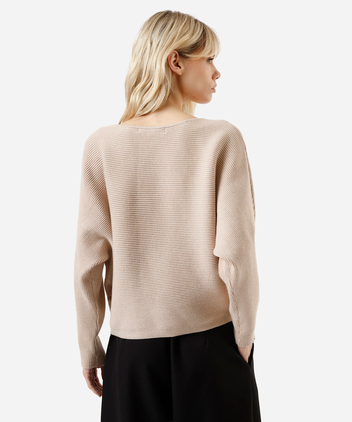 suéter amplo feminino de tricot canelado bege