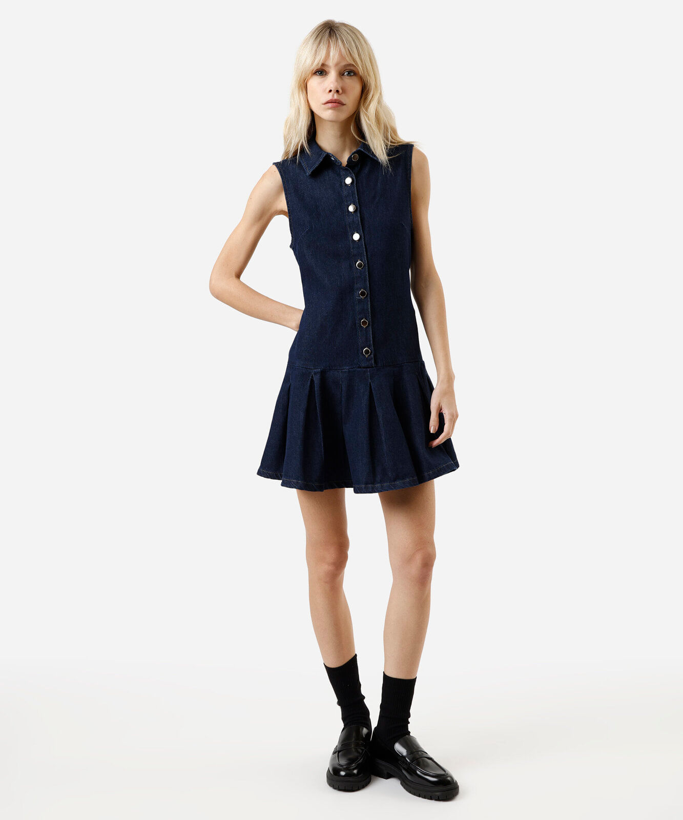 vestido curto feminino jeans com pregas azul