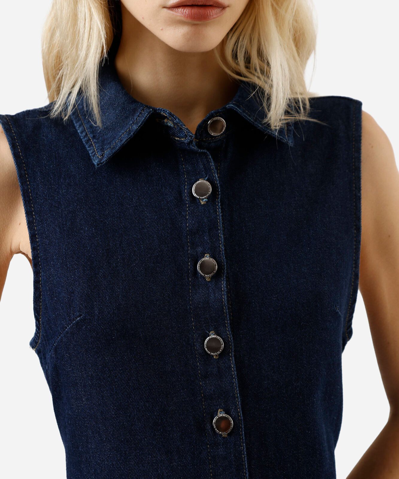 vestido curto feminino jeans com pregas azul