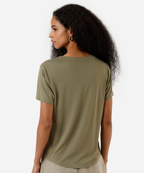 camiseta básica manga curta decote v verde