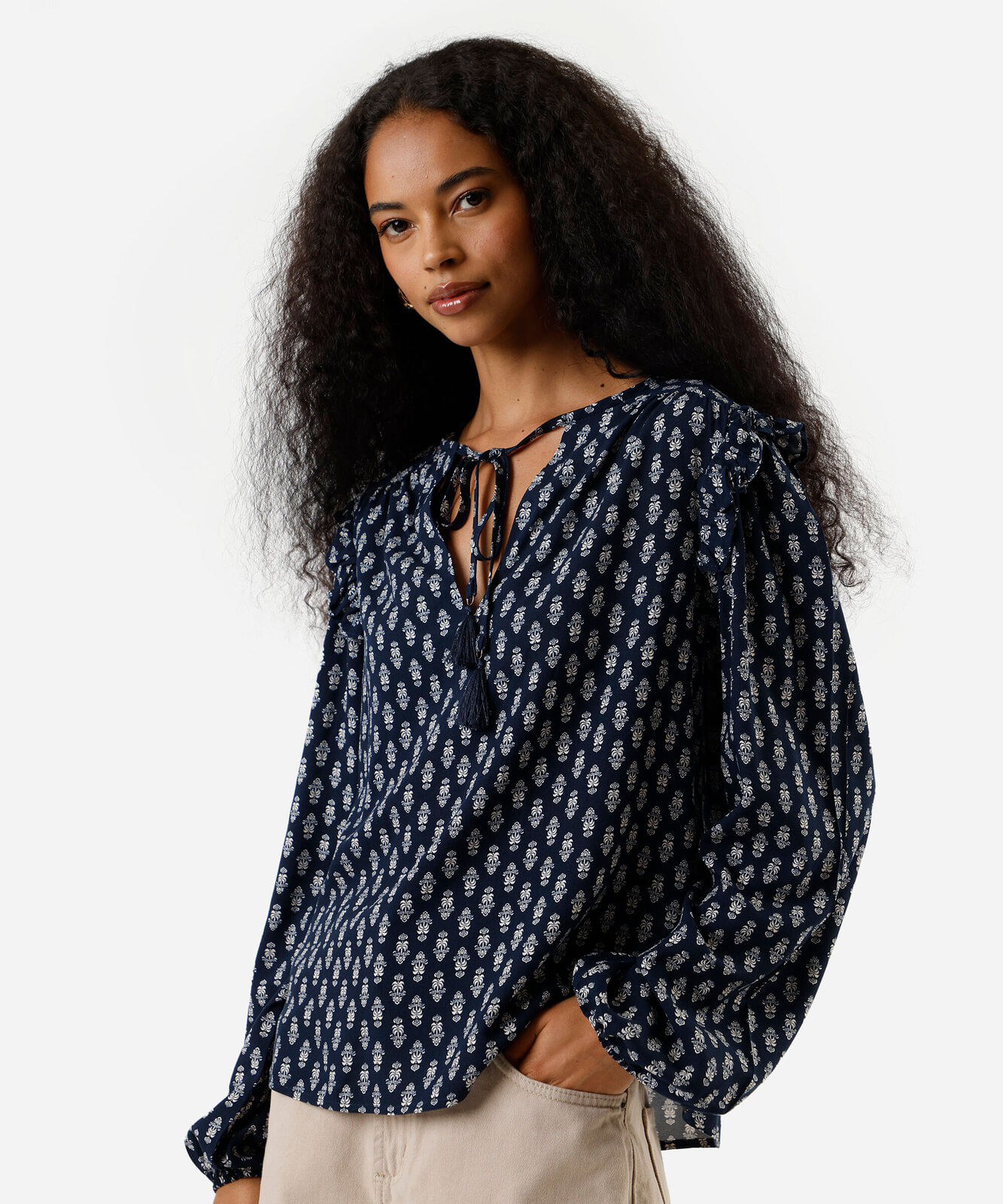 bata feminina de viscose manga longa folhagens azul