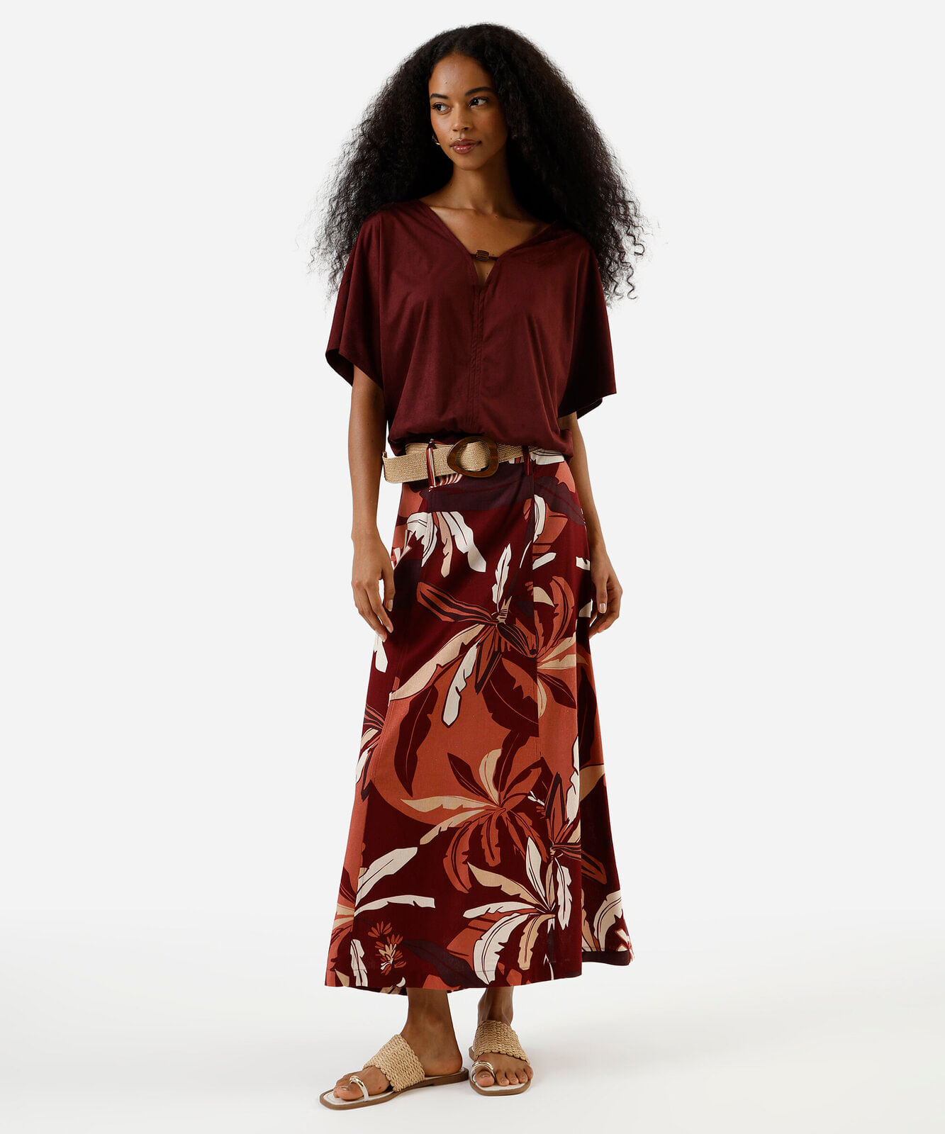 blusa feminina de suede decote v com aviamento vinho
