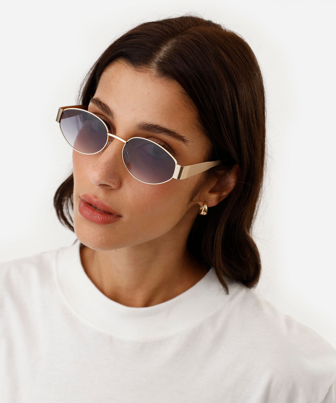 óculos de sol feminino oval de metal triton dourado