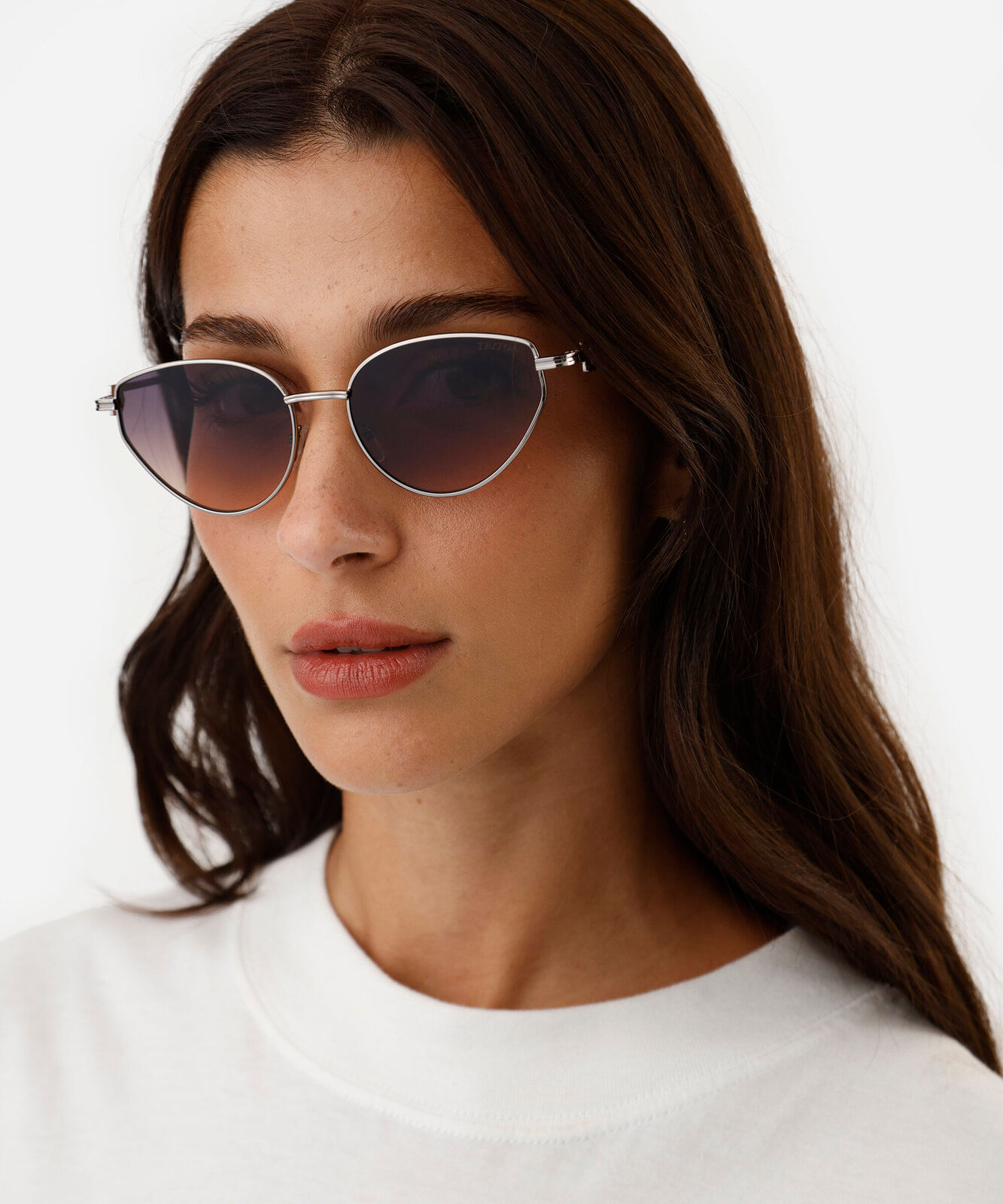 óculos de sol feminino oval de metal triton prateado