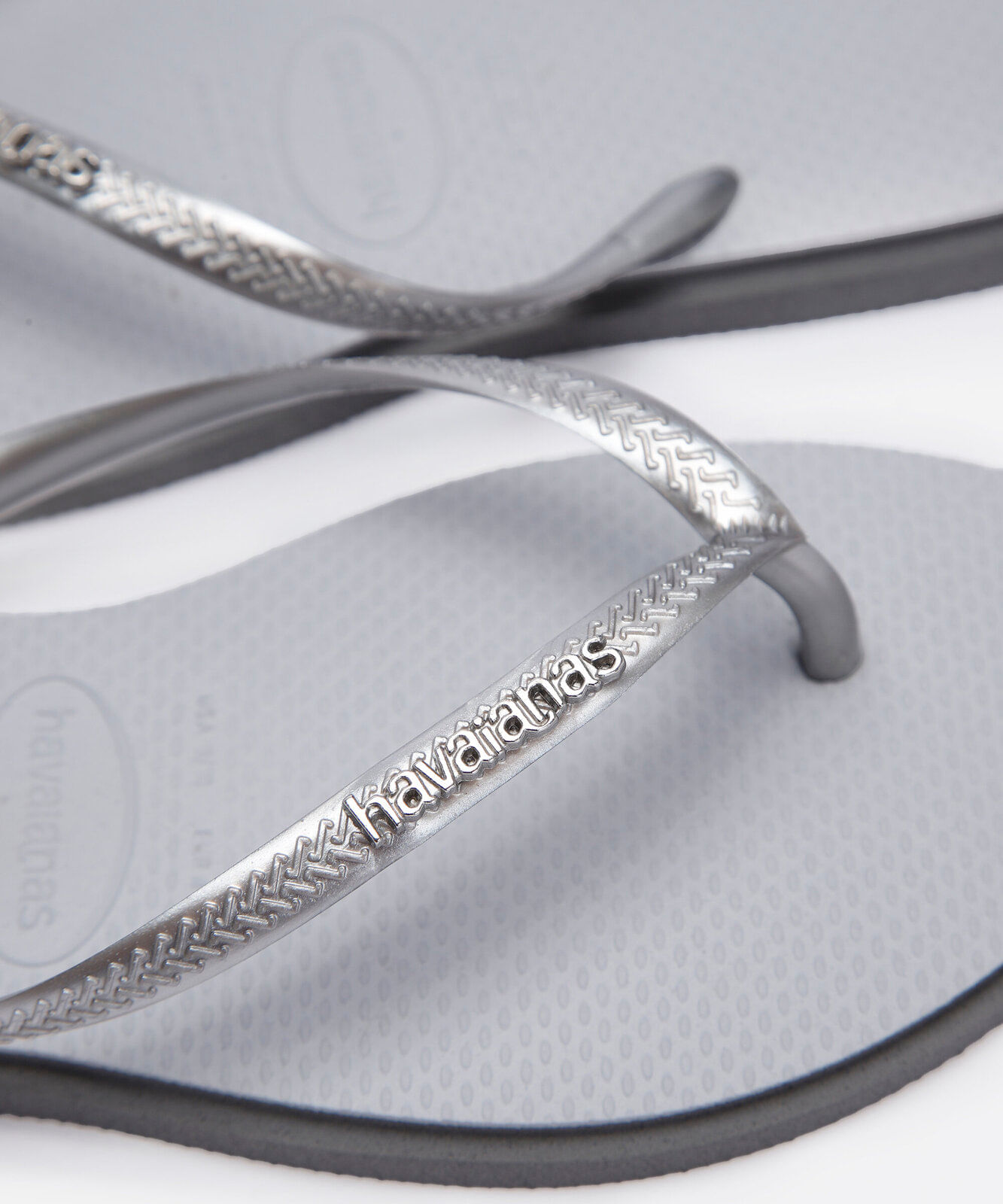 chinelo slim point havaianas cinza