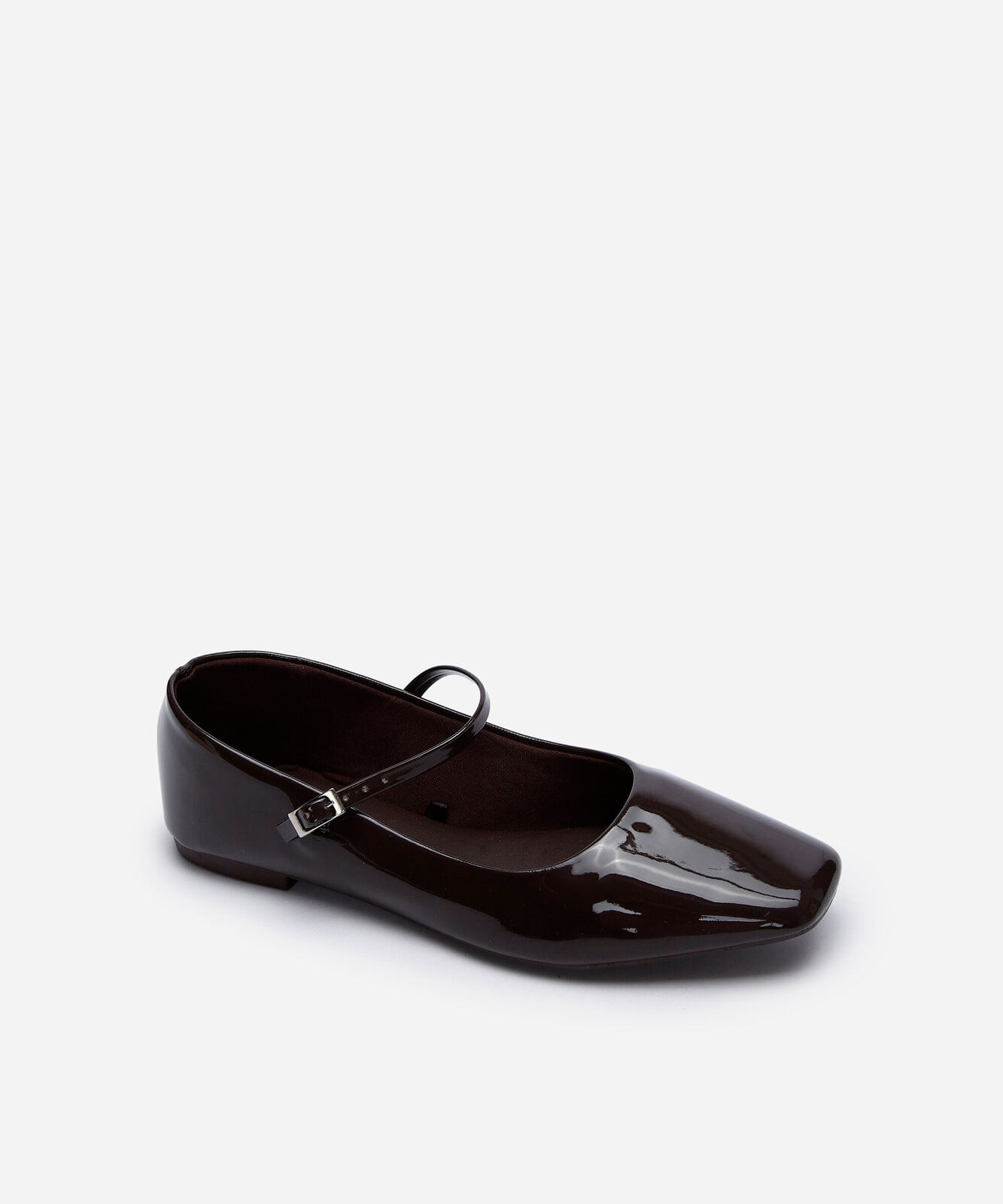 sapatilha boneca com fivela marrom