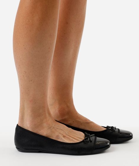 sapatilha bico quadrado com lacinho moleca preta