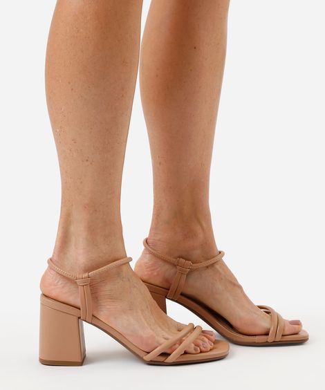 sandália salto grosso beira rio bege