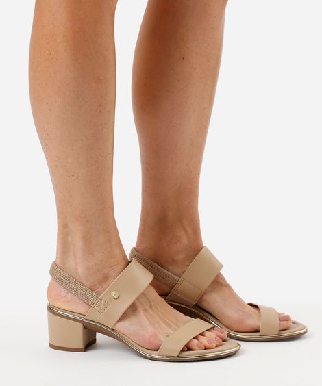 sandália salto grosso beira rio bege