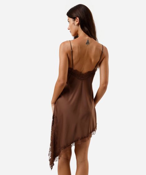 camisola alça fina feminina assimétrica com renda acetinada marrom