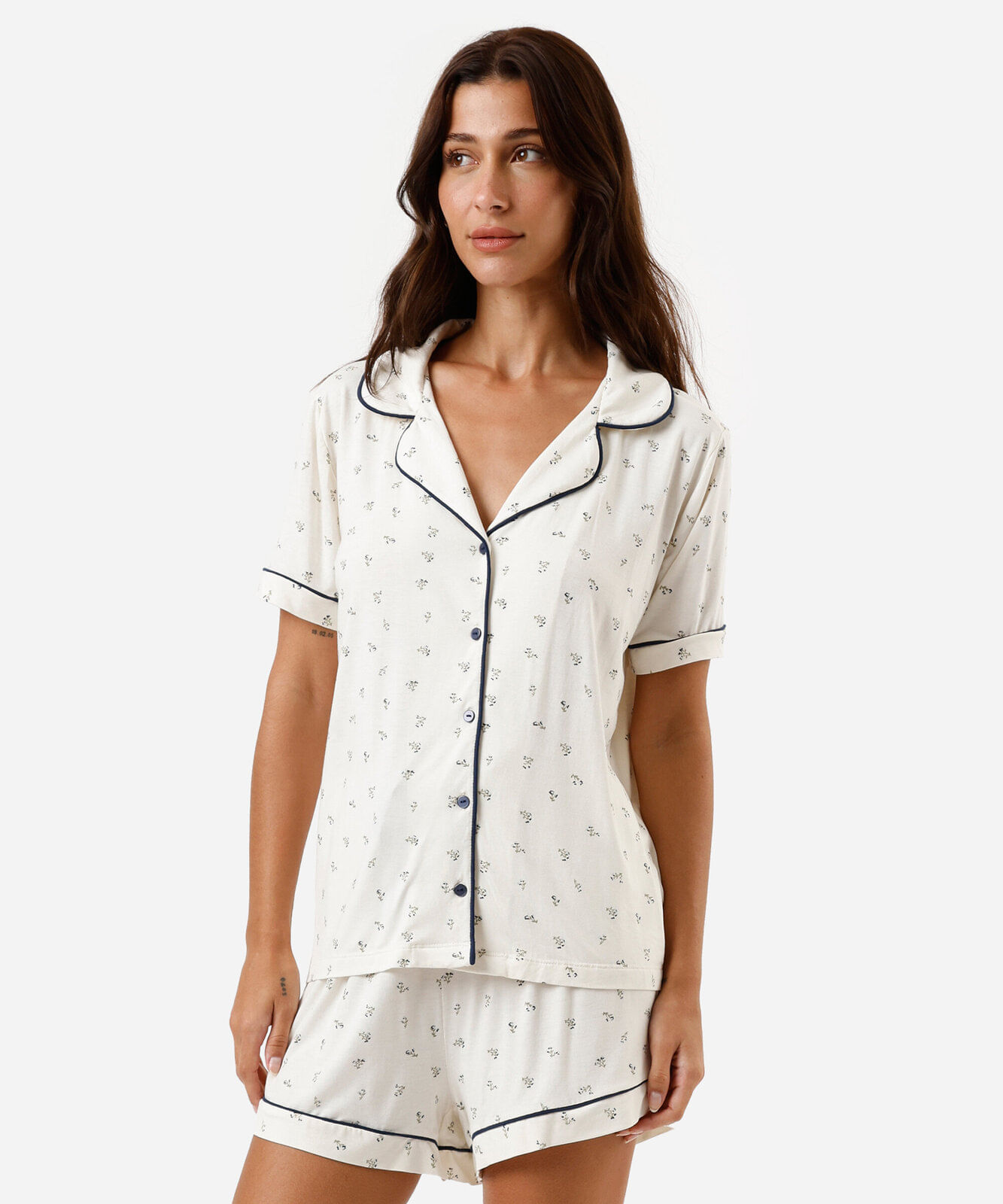 pijama curto americano feminino de viscose  floral off white