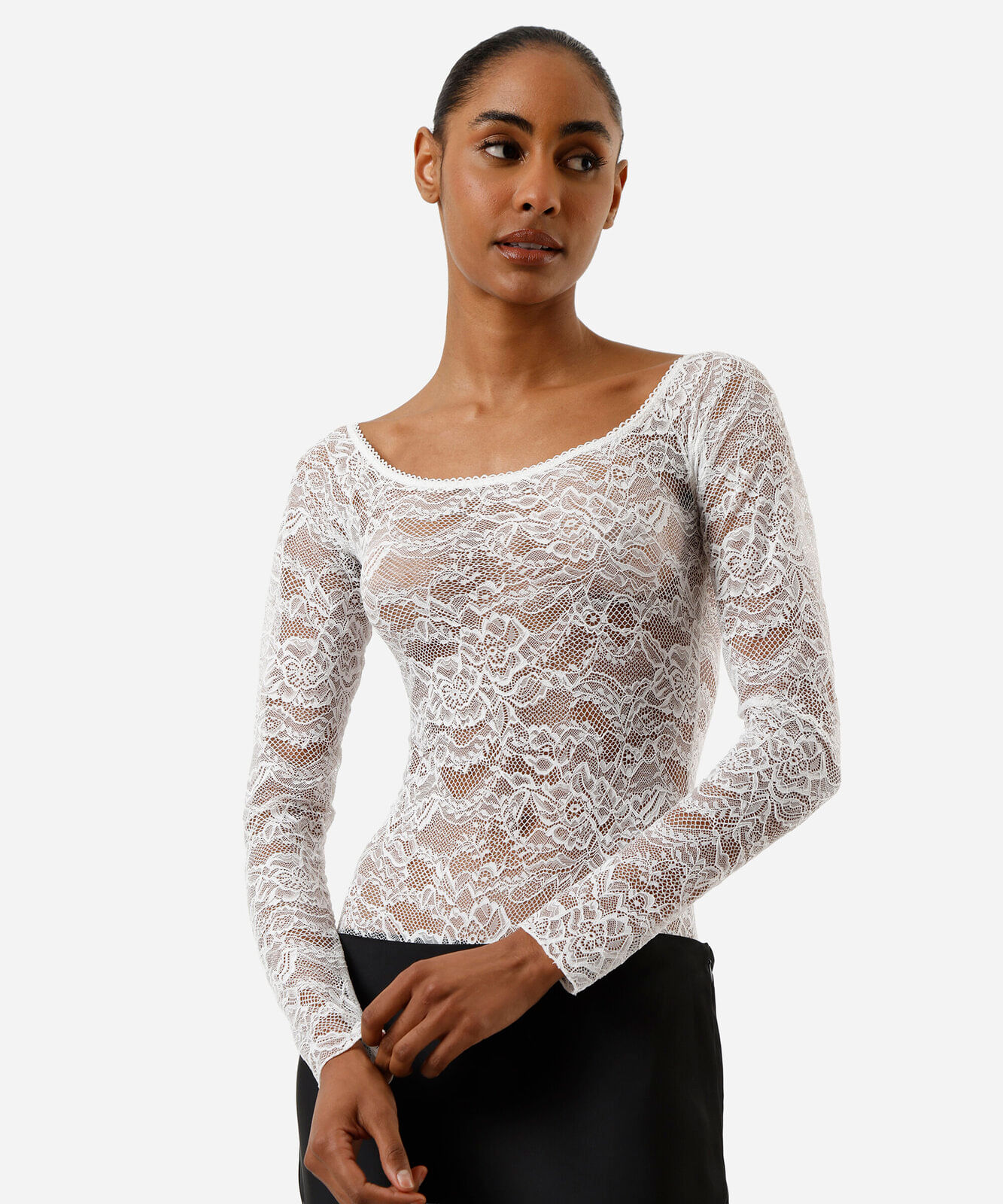 body feminino de renda ombro a ombro manga longa  floral off white