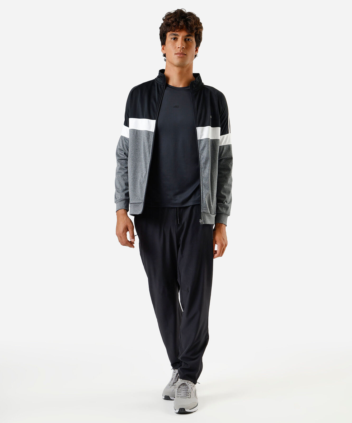 calça masculina esportiva com zíper na barra preta