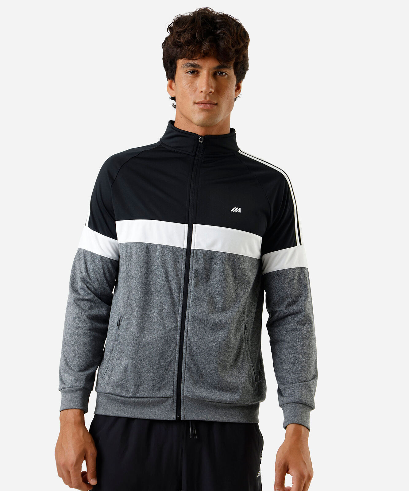 jaqueta com bolsos e recortes esportiva cinza