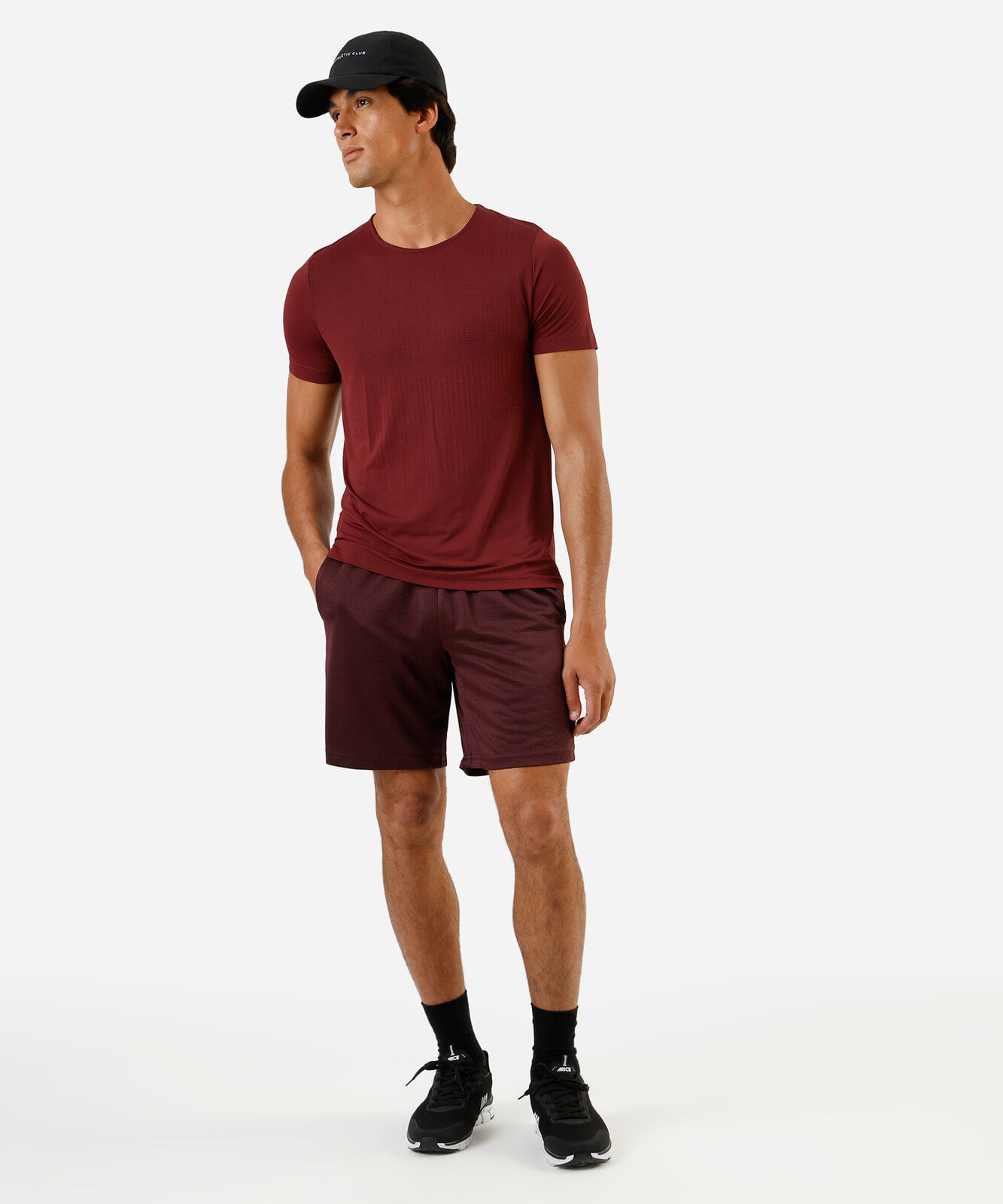 camiseta slim masculina de poliamida esportiva estampada vinho