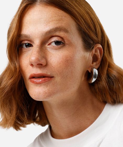 brinco argola orgânica prateado