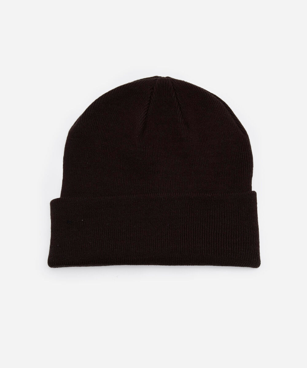 gorro de tricot com bordado marrom