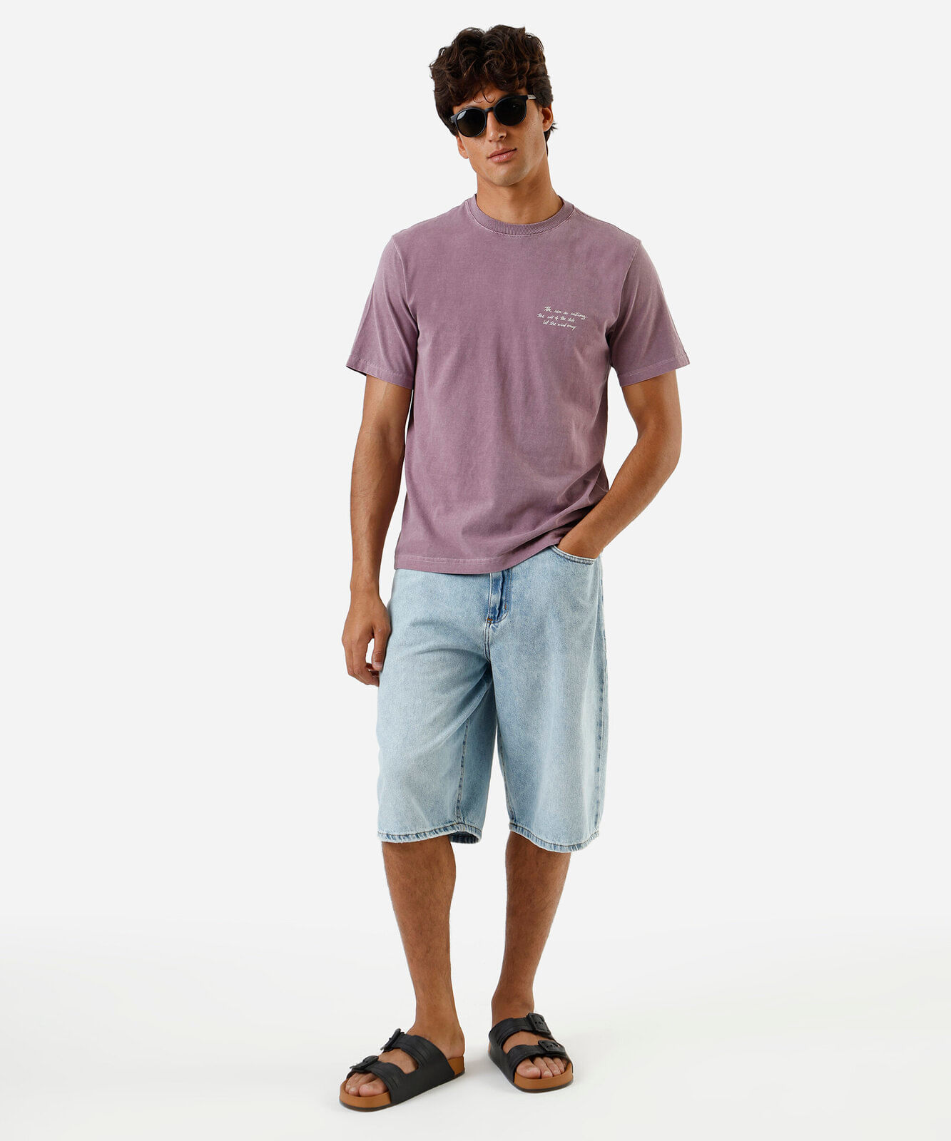 camiseta masculina de algodão estampada estonada roxa