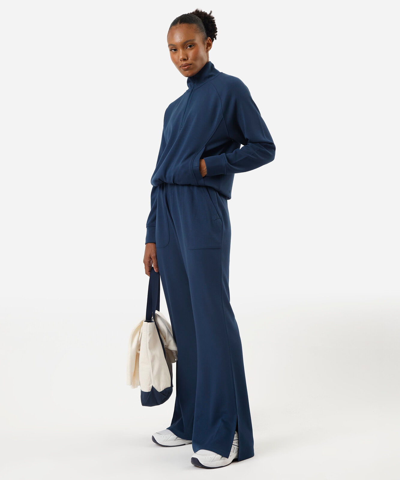 calça wide leg feminina esportiva com fenda azul