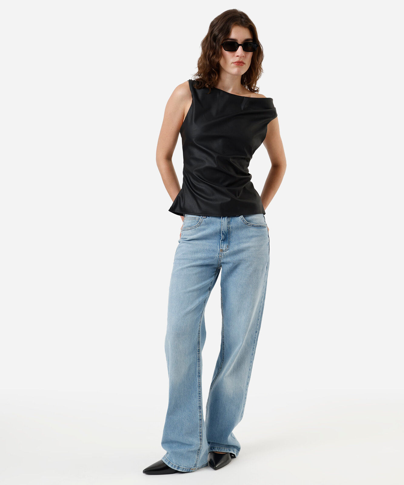 blusa feminina de poliuretano franzida preta
