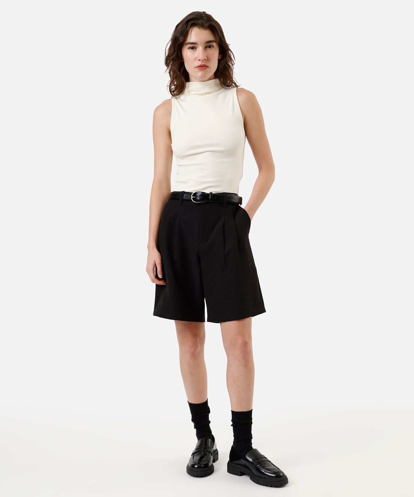 blusa feminina de algodão gola alta canelada bege