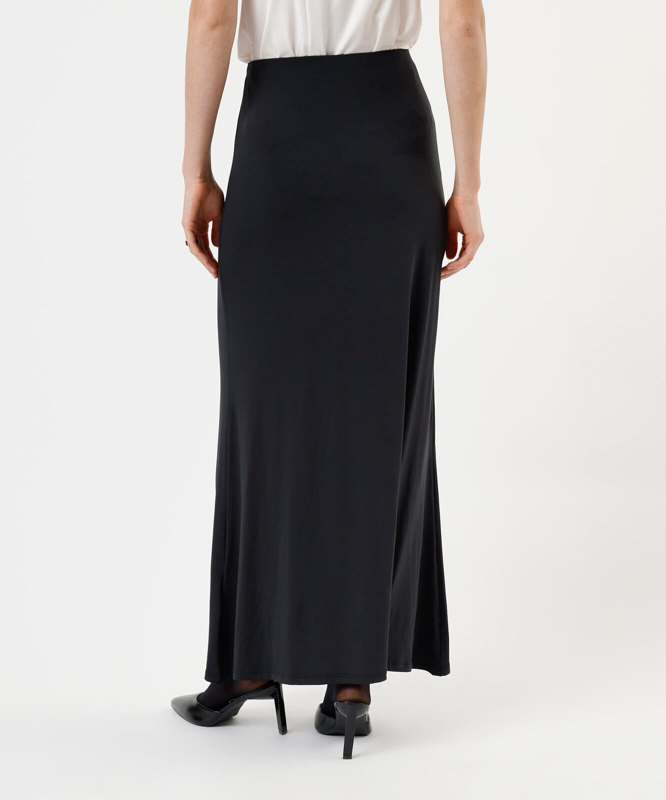 saia midi feminina com franzido preta