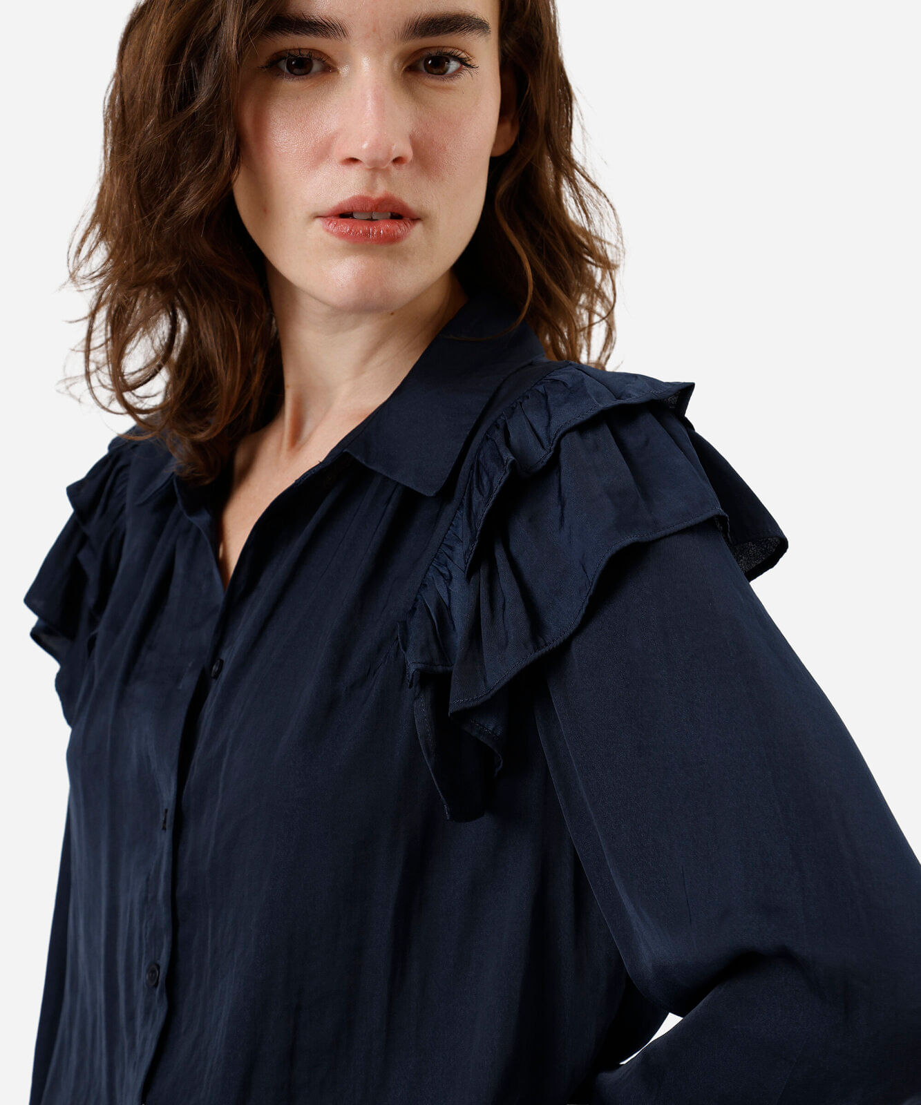 camisa feminina com babados acetinada azul