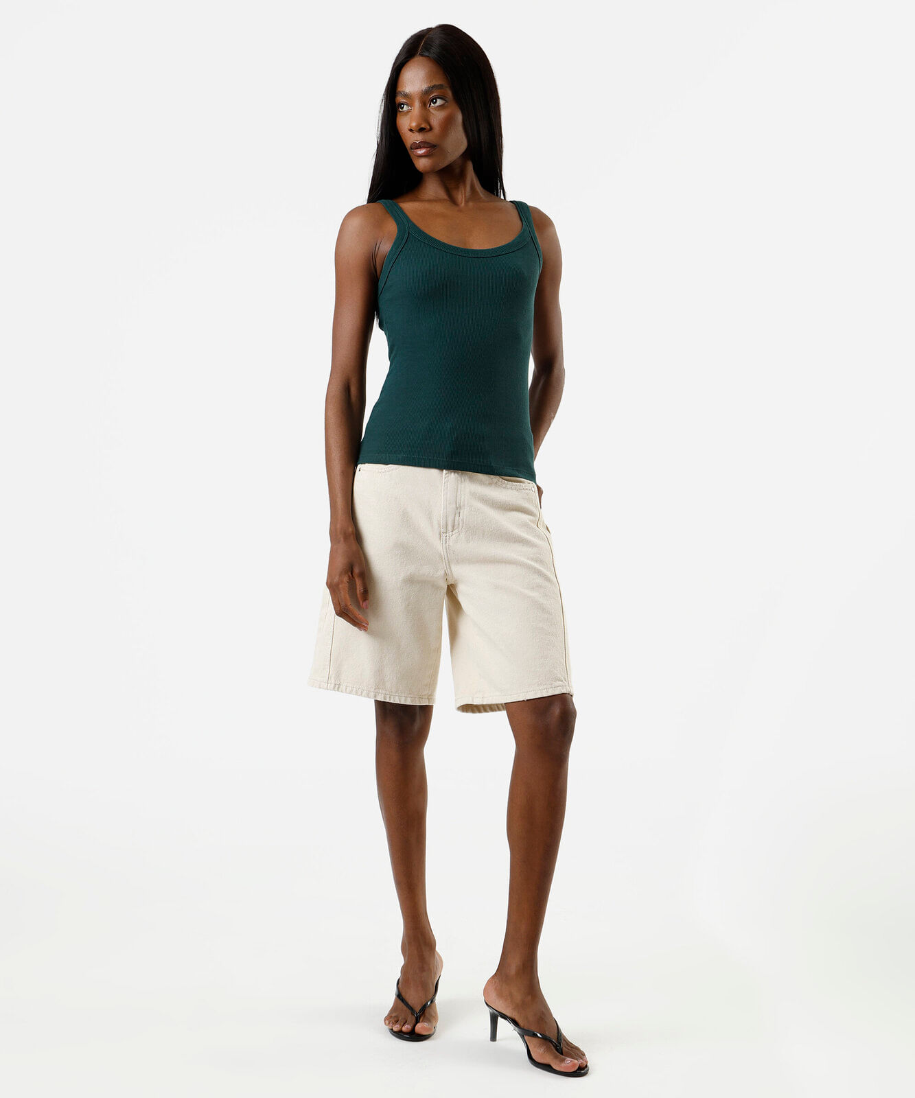 regata alça fina feminina de algodão canelada básica verde