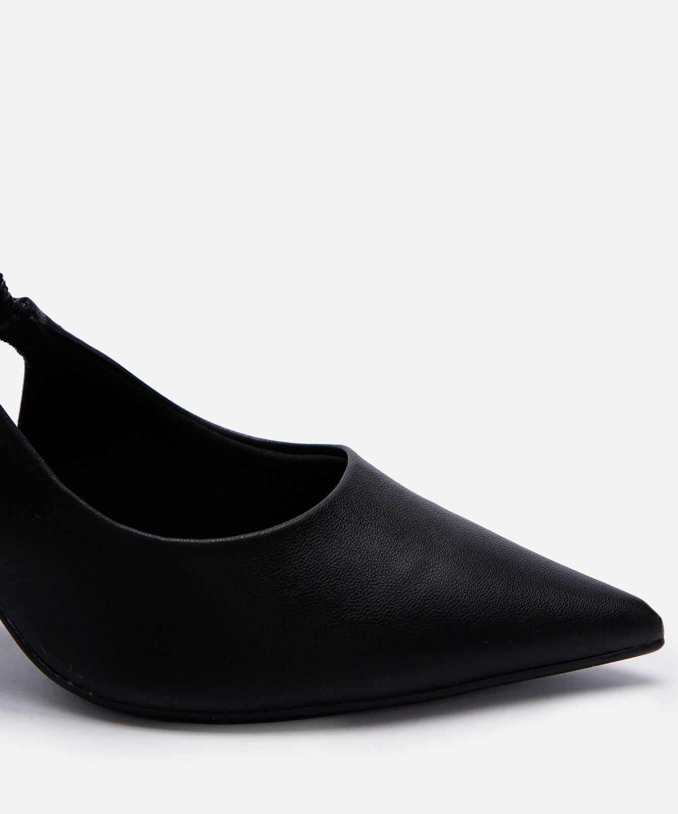 scarpin slingback feminino bico fino salto grosso preto
