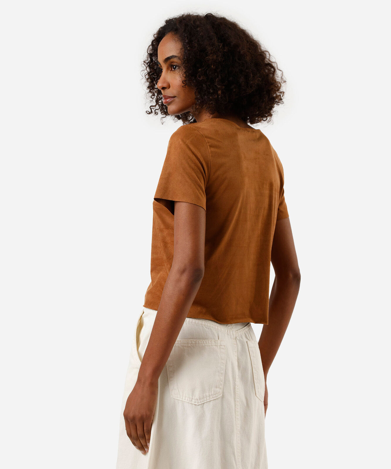 cropped de suede manga curta nude - caramelo