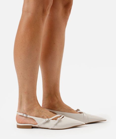sapatilha slingback bico fino com fivelas off white