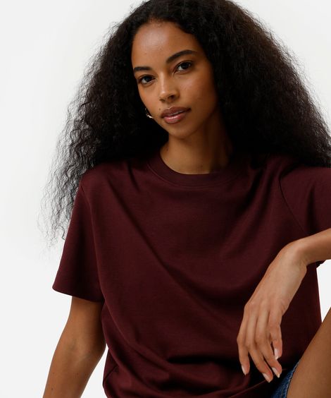 camiseta básica feminina de algodão peruano vinho