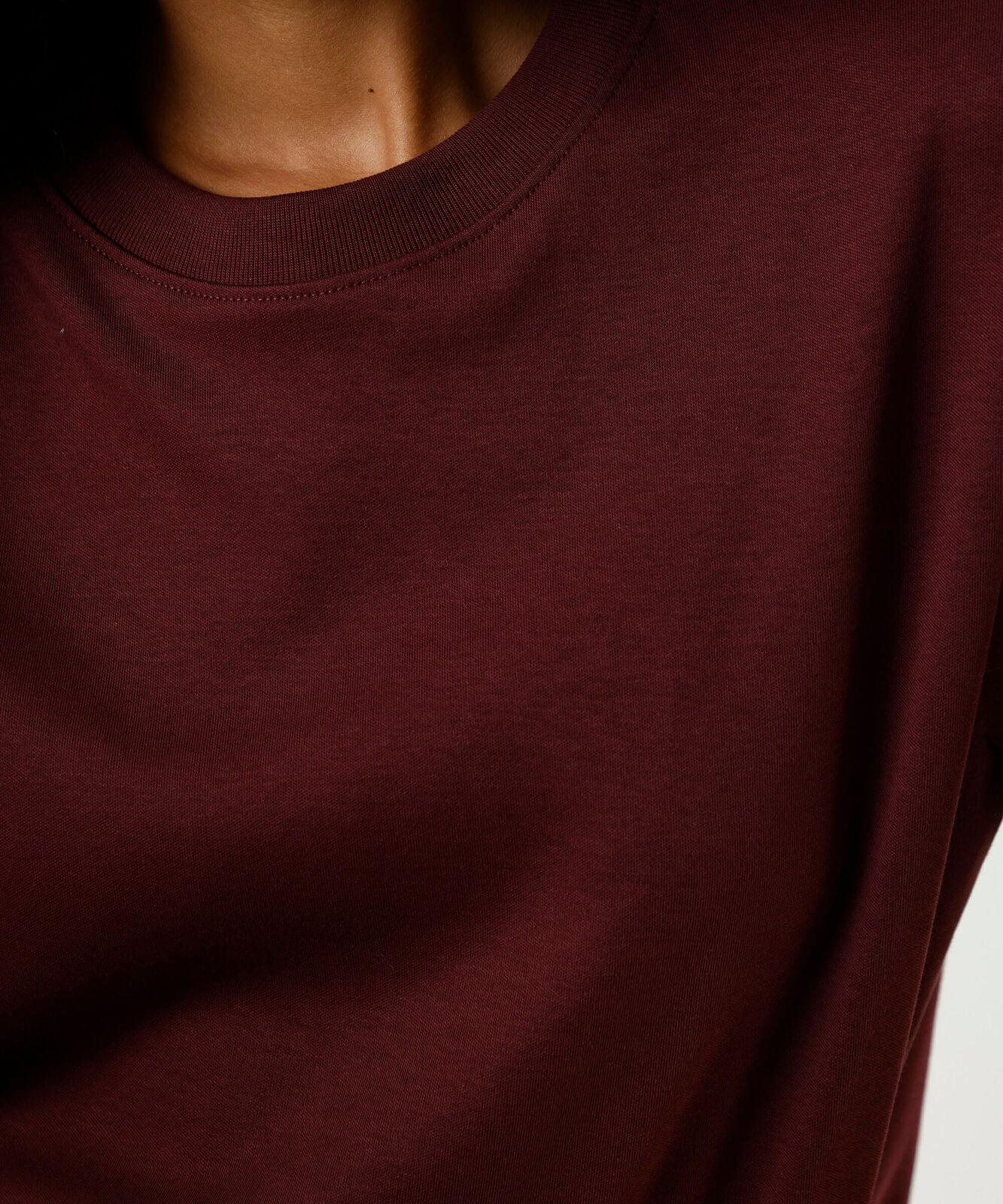 camiseta básica feminina de algodão peruano vinho